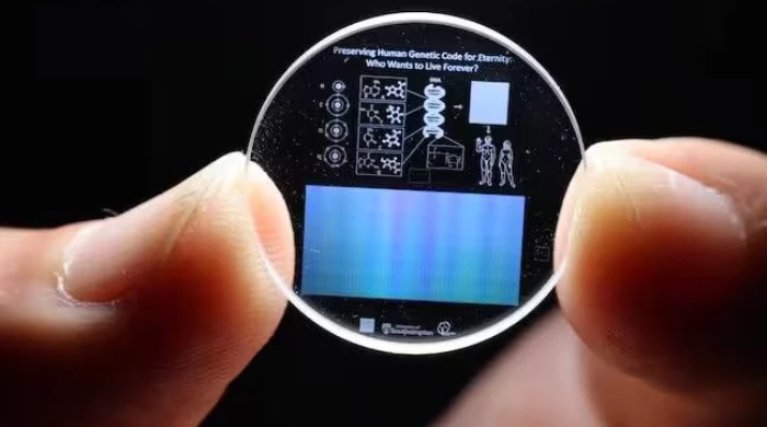 Этот мини-диск способен хранить 360 ТБ данных 14 млрд лет