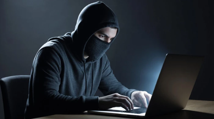 Мошенники развели студентку из Москвы на 150 миллионов рублей.